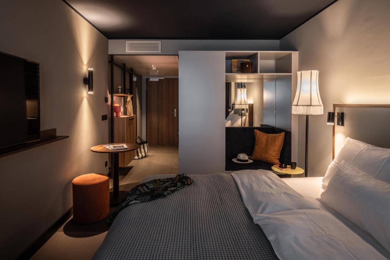 Revo 4* München