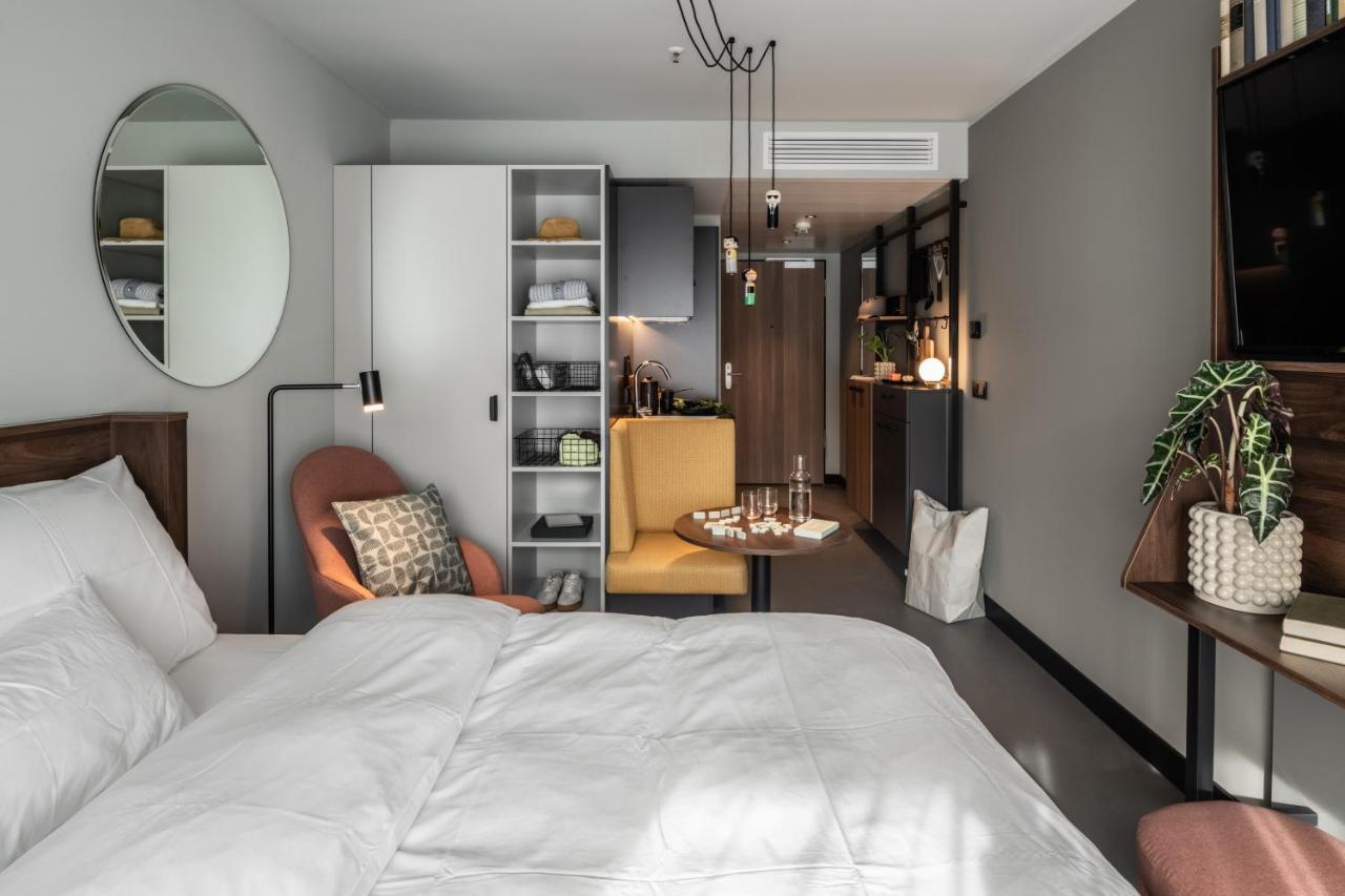 Aparthotel Revo 4*