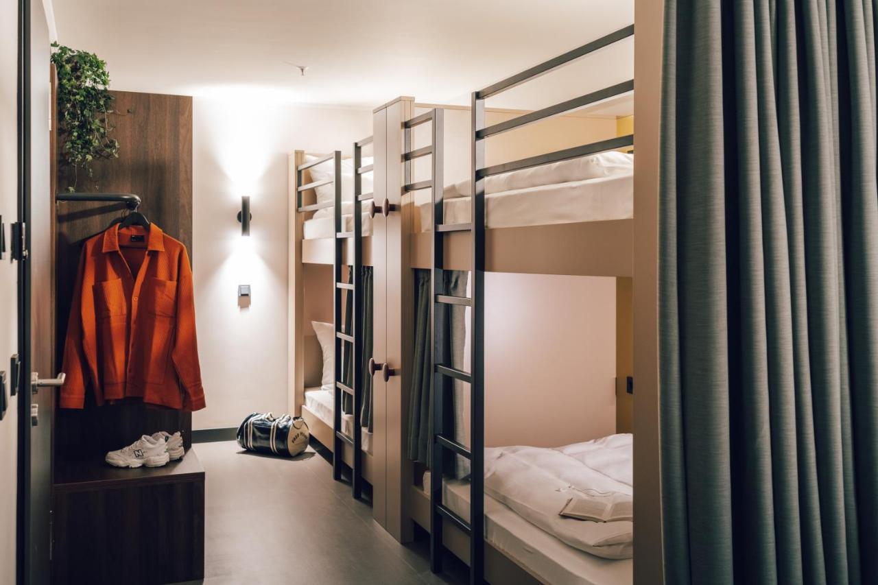 Apartahotel Revo 4*